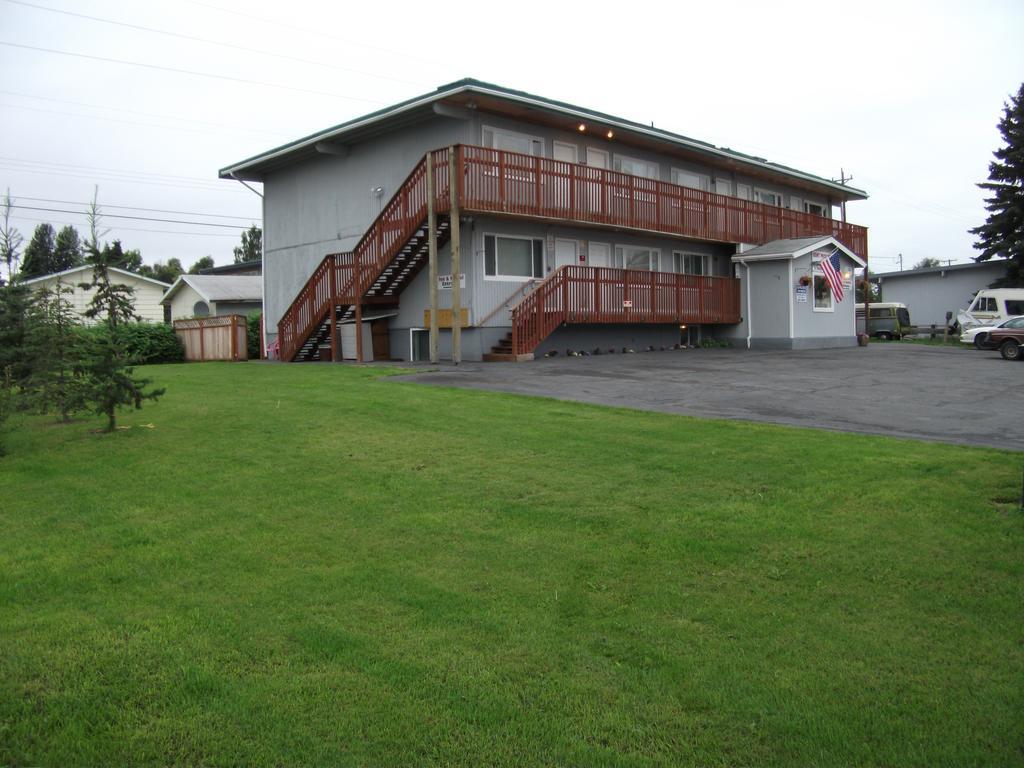Bent Prop Inn And Hostel Of Alaska - Midtown 安克拉治 外观 照片